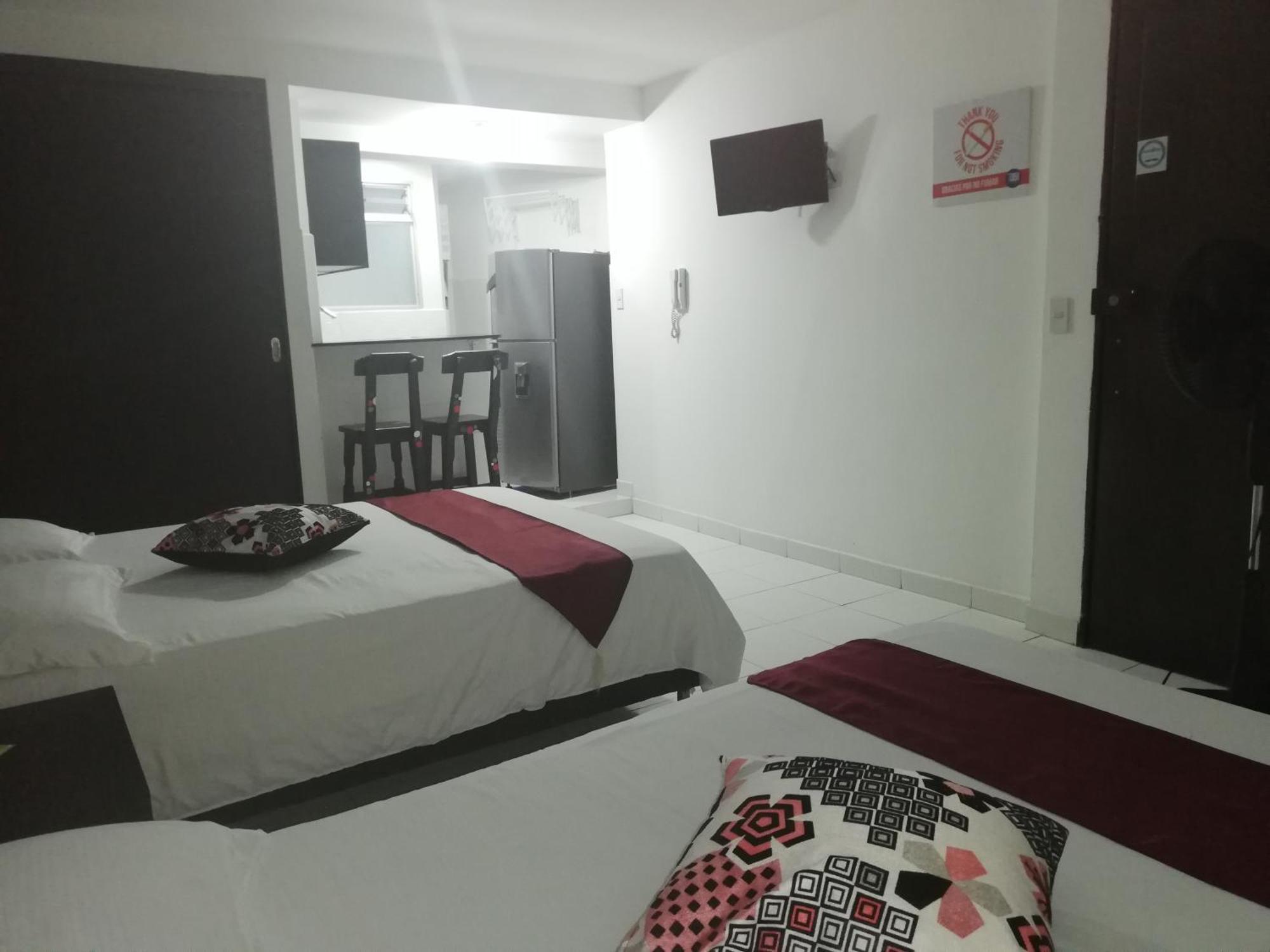 Aparta Estudio 7051 Medellin